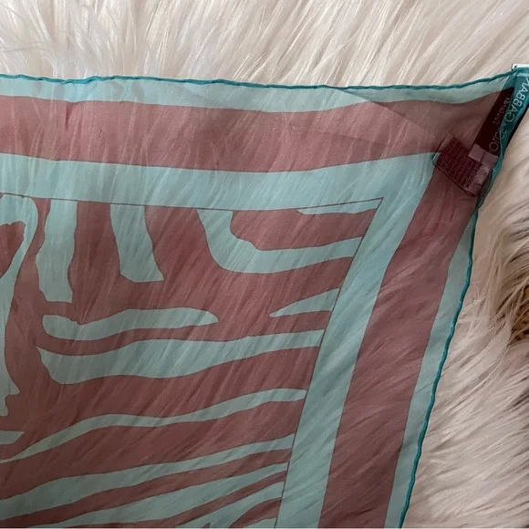 Vintage Dolce and Gabbana Foulards Silk Scarf Neck Zebra Tiger Stripe Italy - Picture 4 of 11